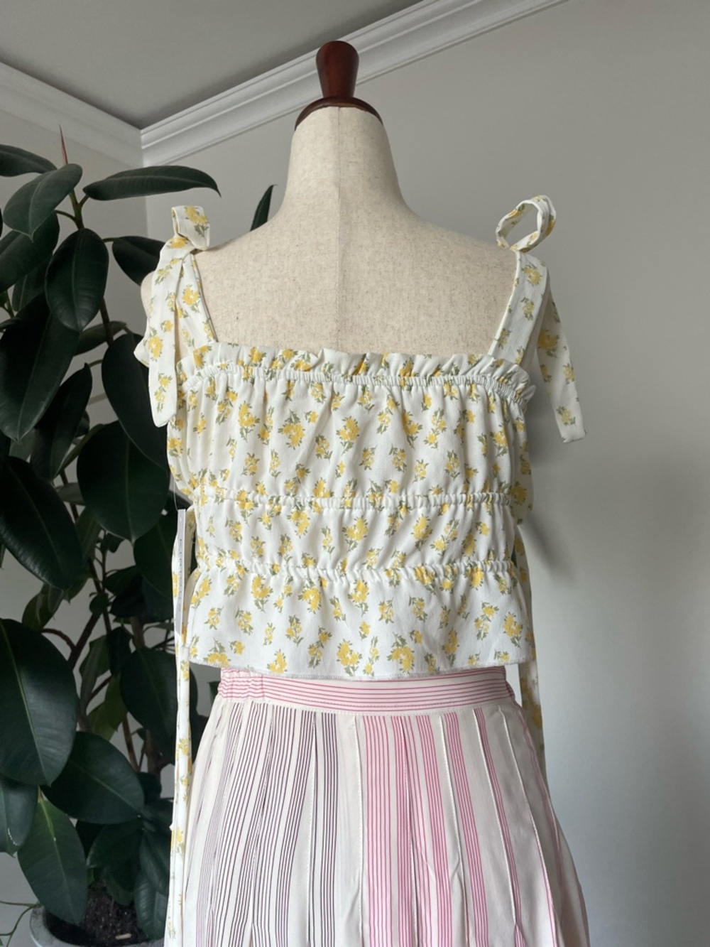 Striped Pink and Cream Button-Front Skirt, 100% silk and a  top, new with tags. - Picture 13 of 16